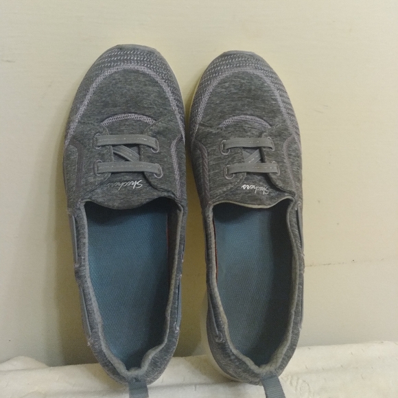 Womens SKETCHERS Gray Slip-On  Shoes Size 7.5 - Picture 2 of 16